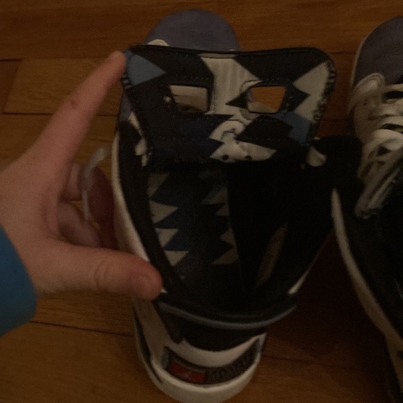 Jordan 6 retro size 6.5 good condition - Picture 4 of 5